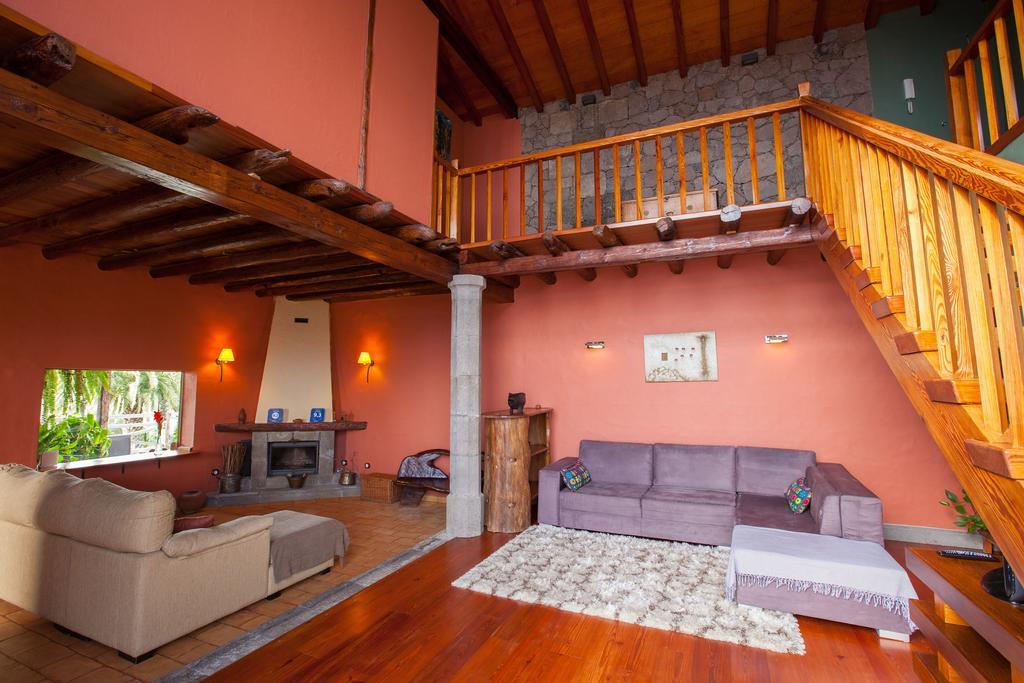Вилла Mountain Hideaway House In Moya Экстерьер фото